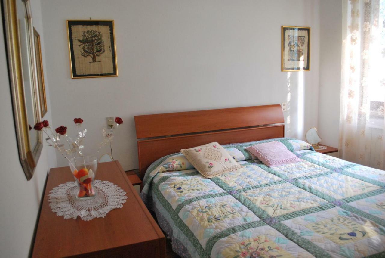 Aldinhaus Lägenhet Brenzone sul Garda Exteriör bild