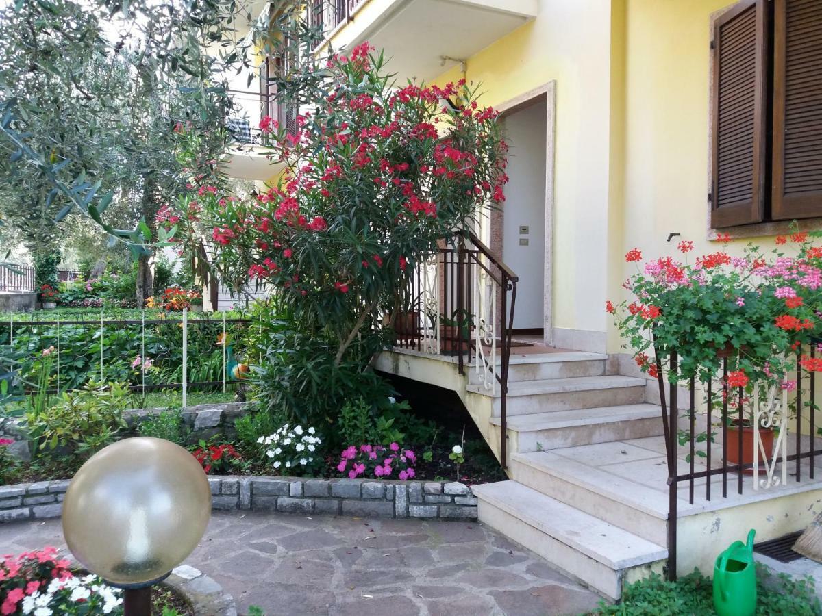 Aldinhaus Lägenhet Brenzone sul Garda Exteriör bild