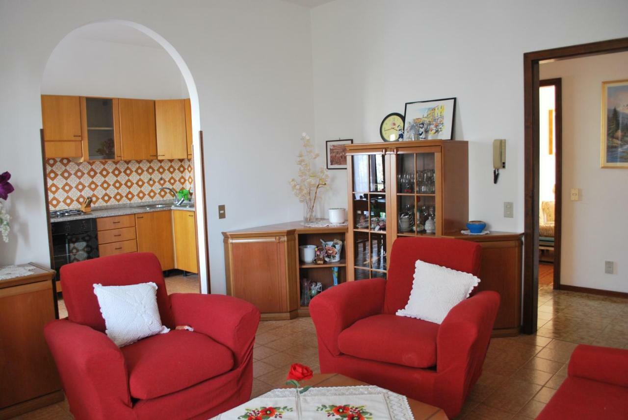 Aldinhaus Lägenhet Brenzone sul Garda Exteriör bild